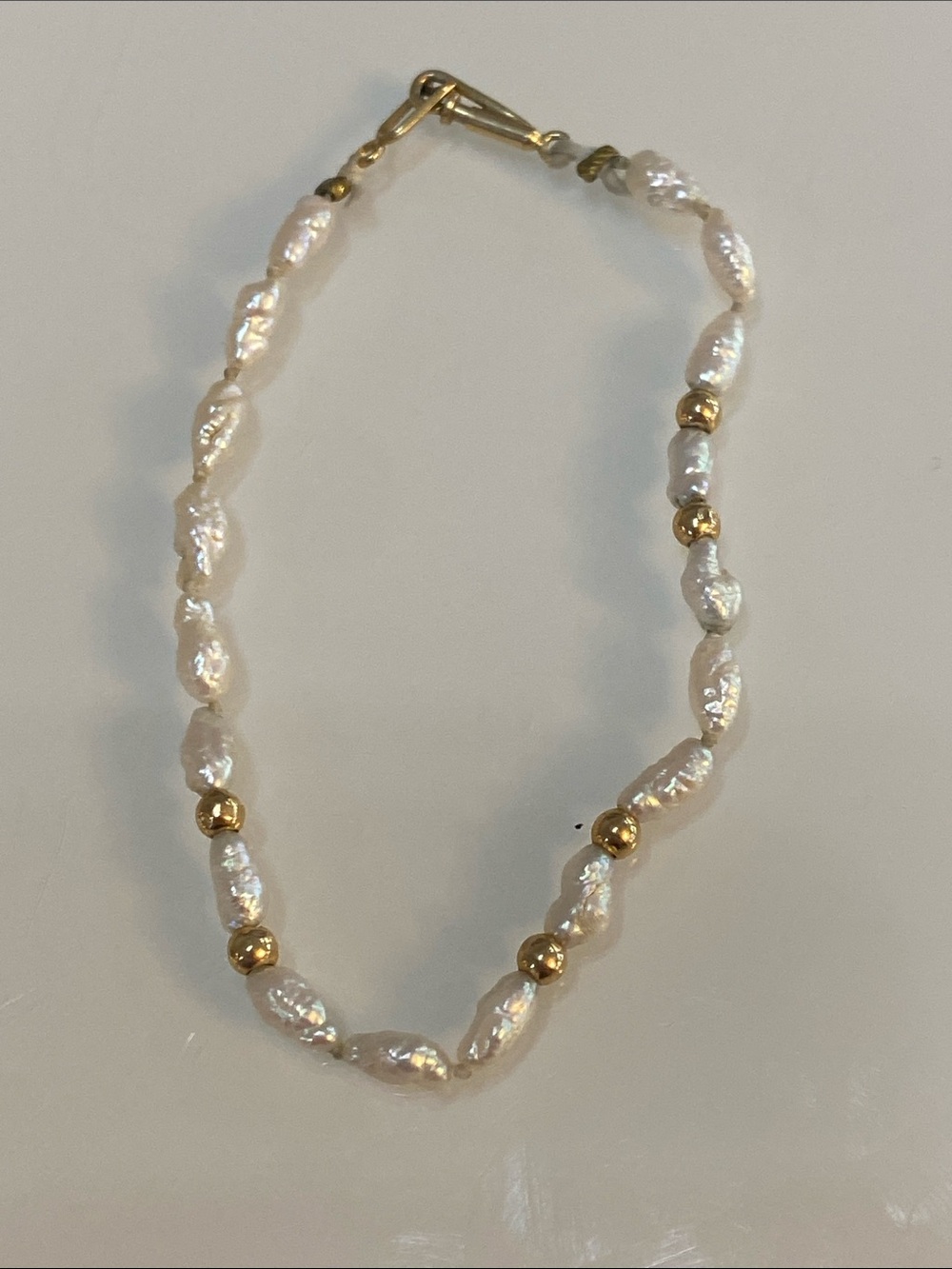 Cultured Pearl and Gold Bead Bracelet - White Pearls